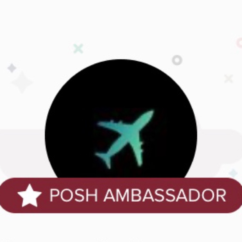 TOP RATED SELLER - FAST SHIPPER - POSH AMBASSADOR
